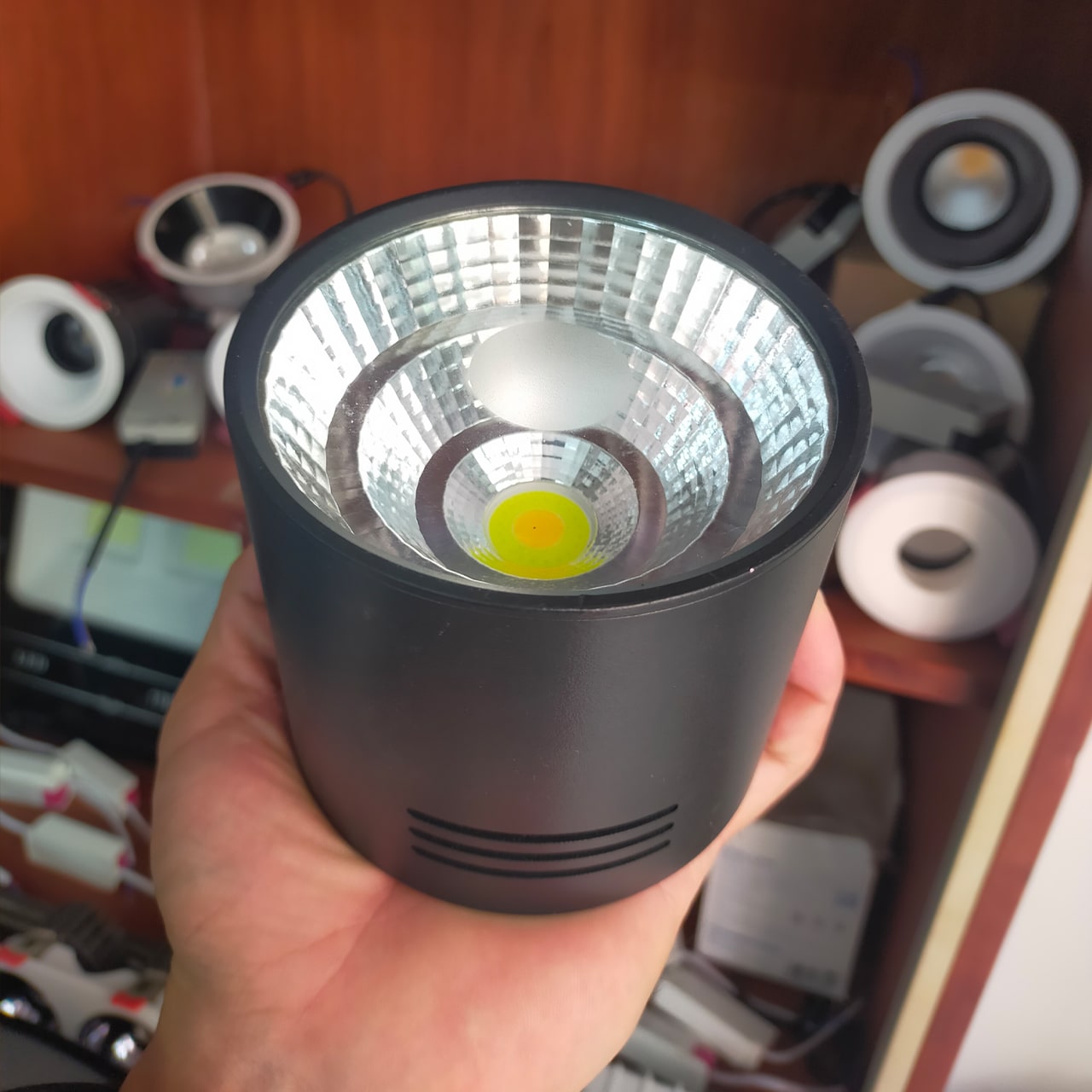Đèn LED Ốp Trần Vuông 18W - ảnh phụ 18