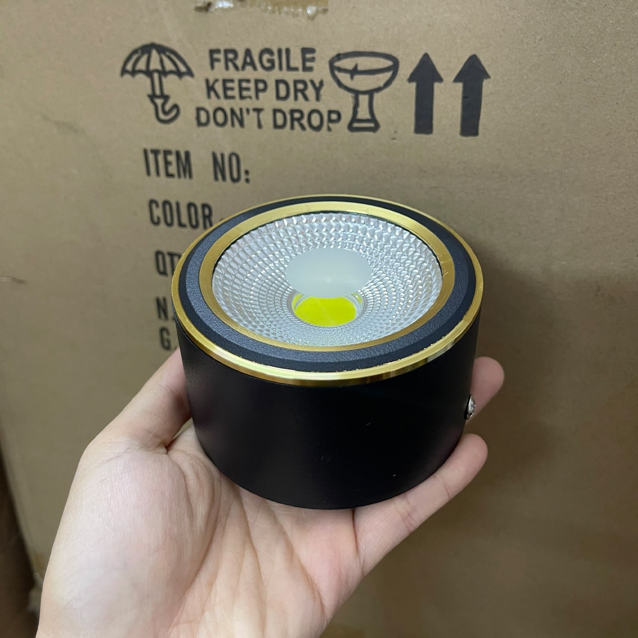 Đèn Lon Ốp Trần 7W Viền Vàng 90×50