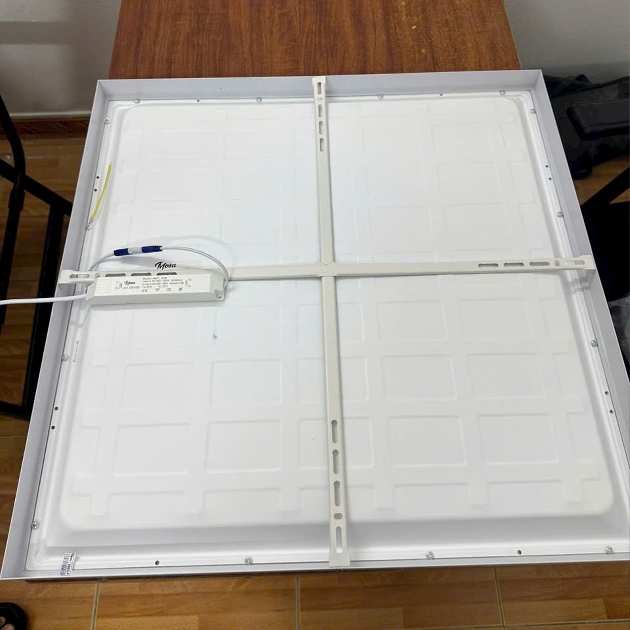 LED Panel ốp nổi 600×600 65w - ảnh phụ 4