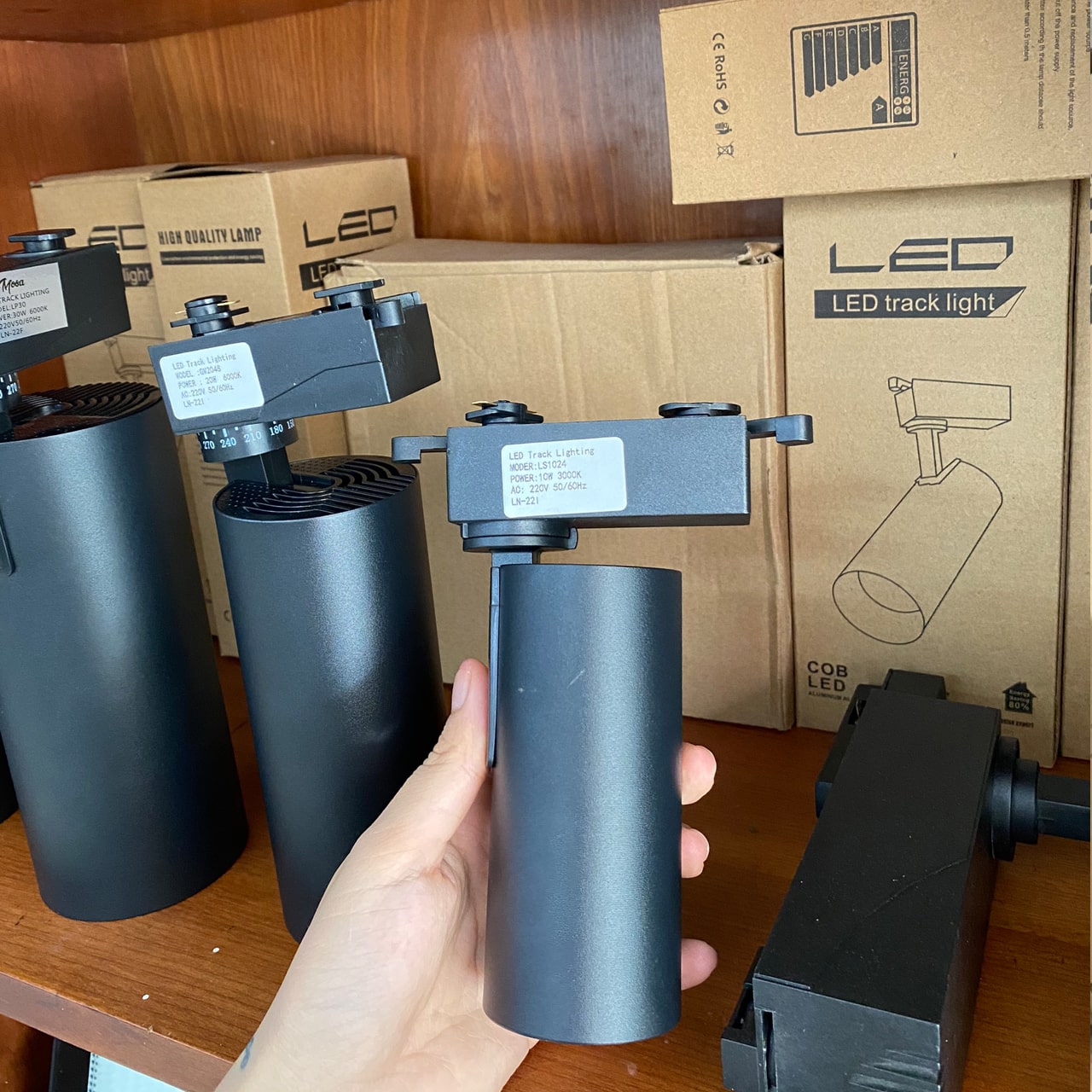 Đèn Rọi Thanh Ray Ống Bơ 10W - ảnh phụ 6