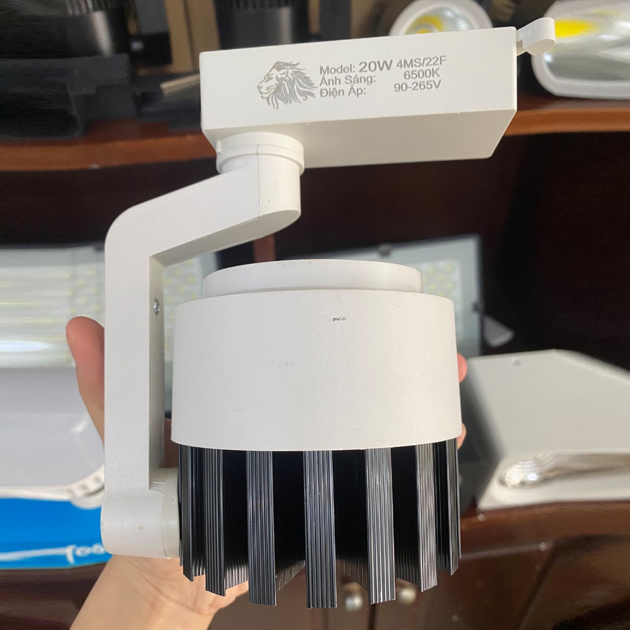 Đèn Rọi Thanh Ray Khuỷu Cob 20W - ảnh phụ 5