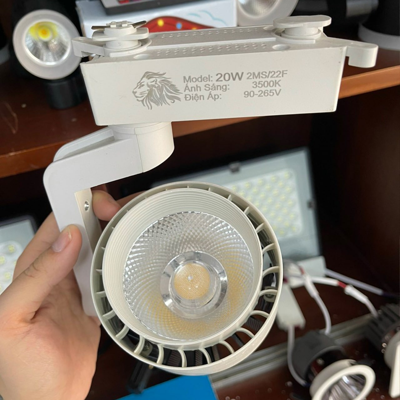 Đèn Rọi Thanh Ray Khuỷu Cob 20W - ảnh phụ 6