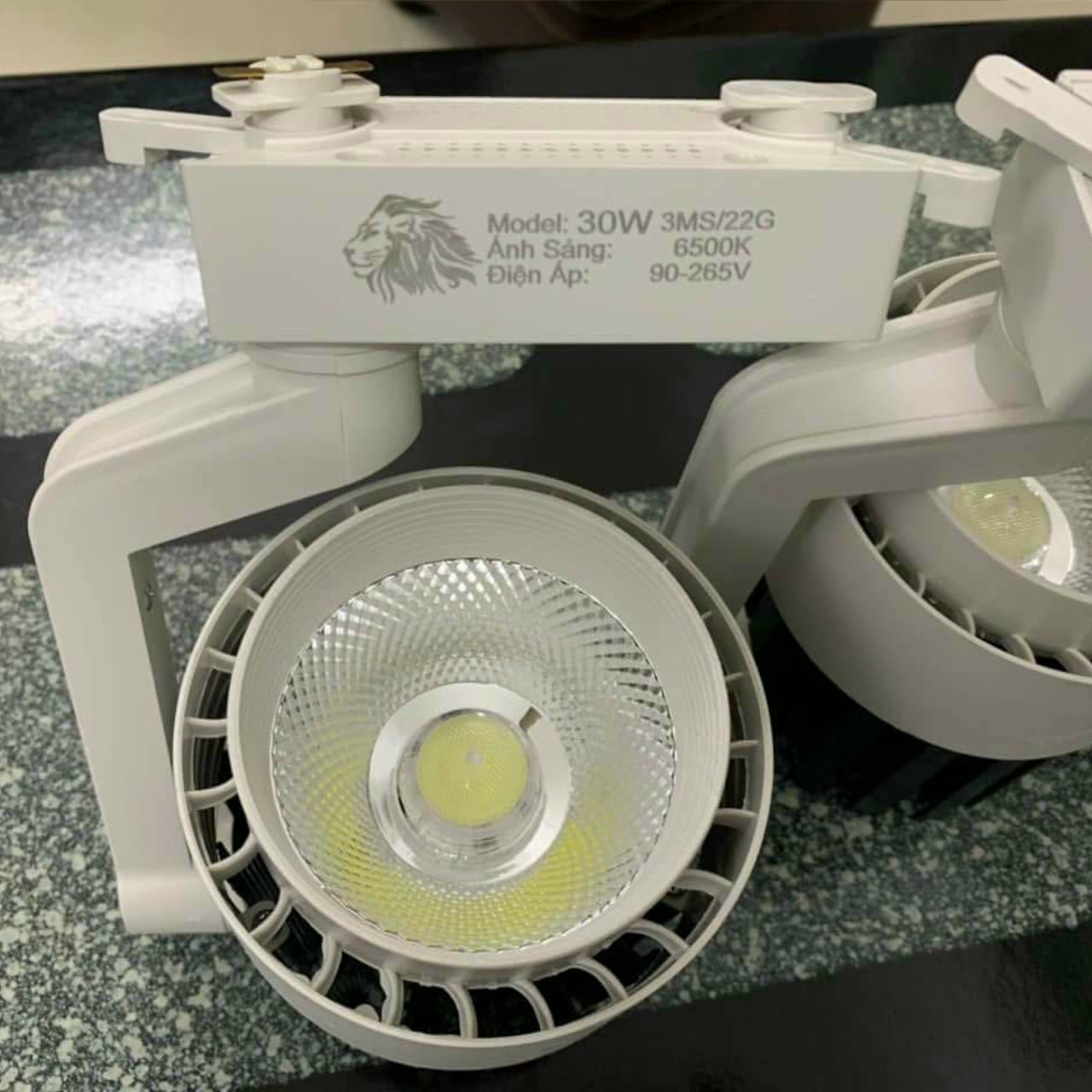 Đèn Rọi Thanh Ray Khuỷu Cob 30W - ảnh phụ 5