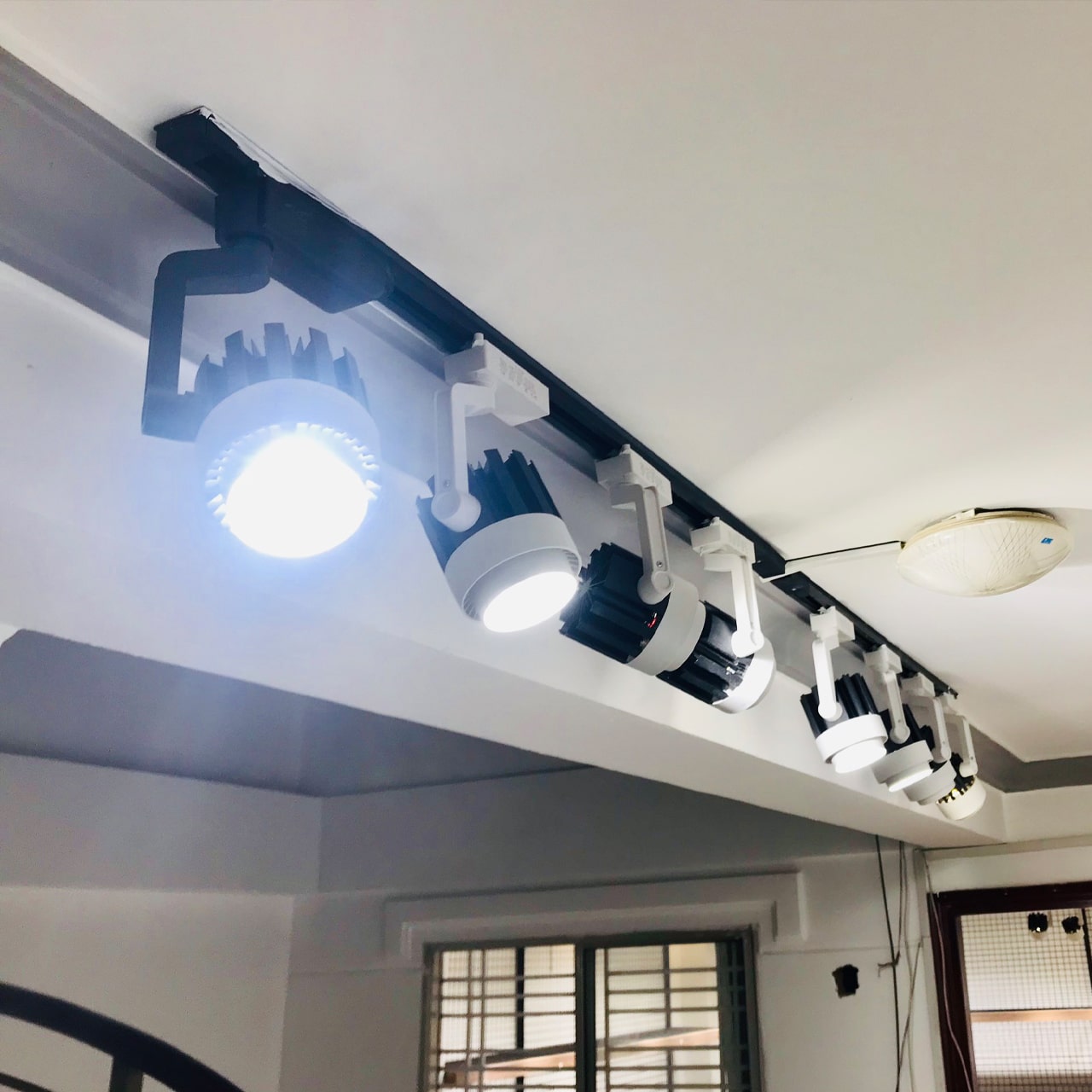 Đèn Rọi Thanh Ray Khuỷu Cob 20W - ảnh phụ 7