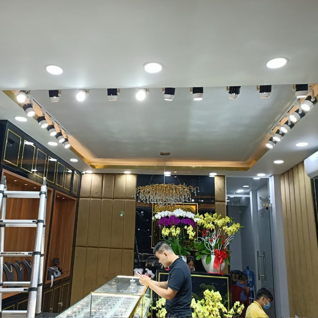 Đèn Rọi Thanh Ray Khuỷu Cob 30W - ảnh phụ 10