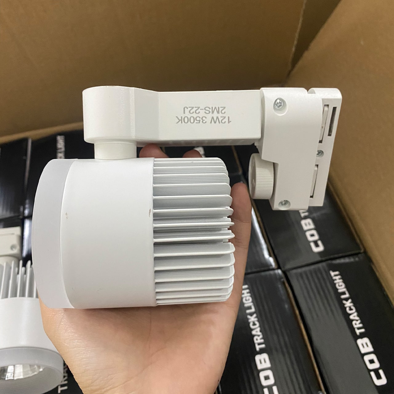 Đèn Rọi Thanh Ray Mini 12W - ảnh phụ 4