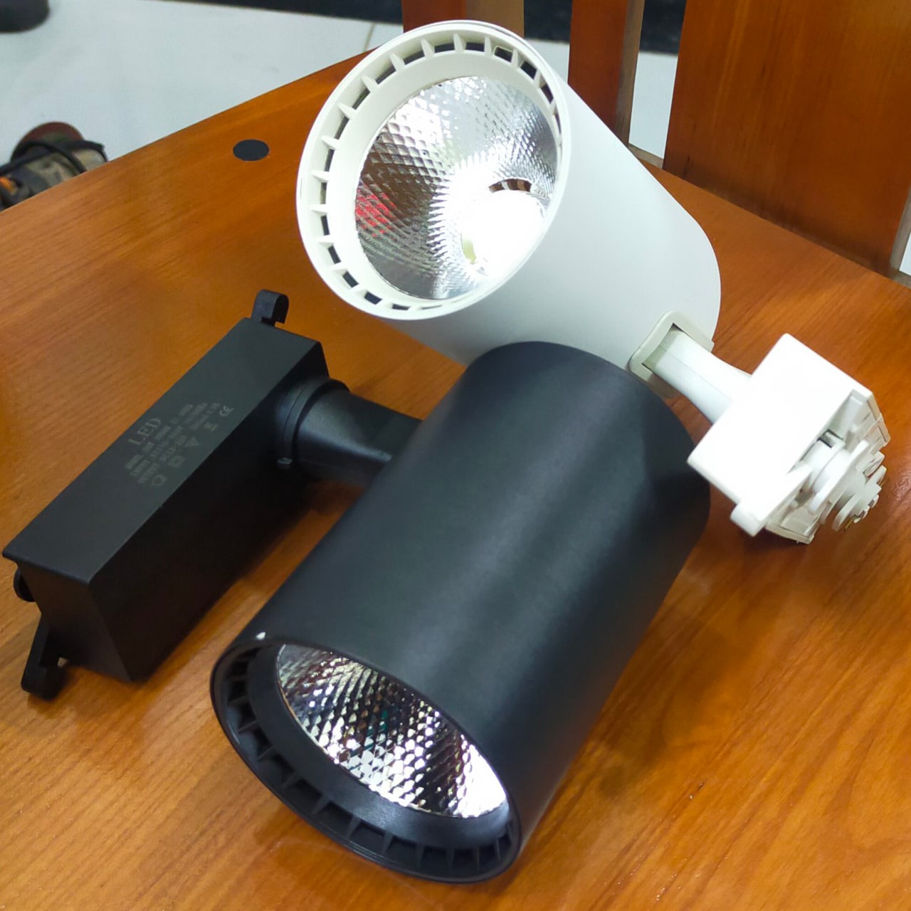 Đèn Rọi Thanh Ray Cob 30W - ảnh phụ 4