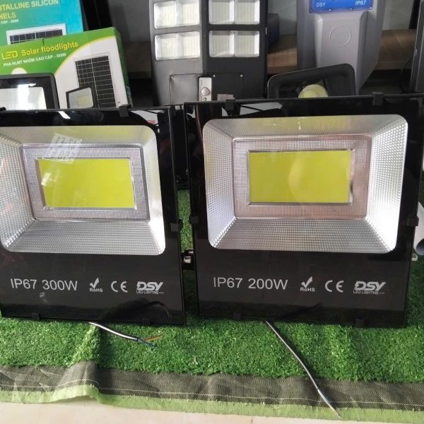 Đèn Pha Điện COB 5054 – 200W DSY